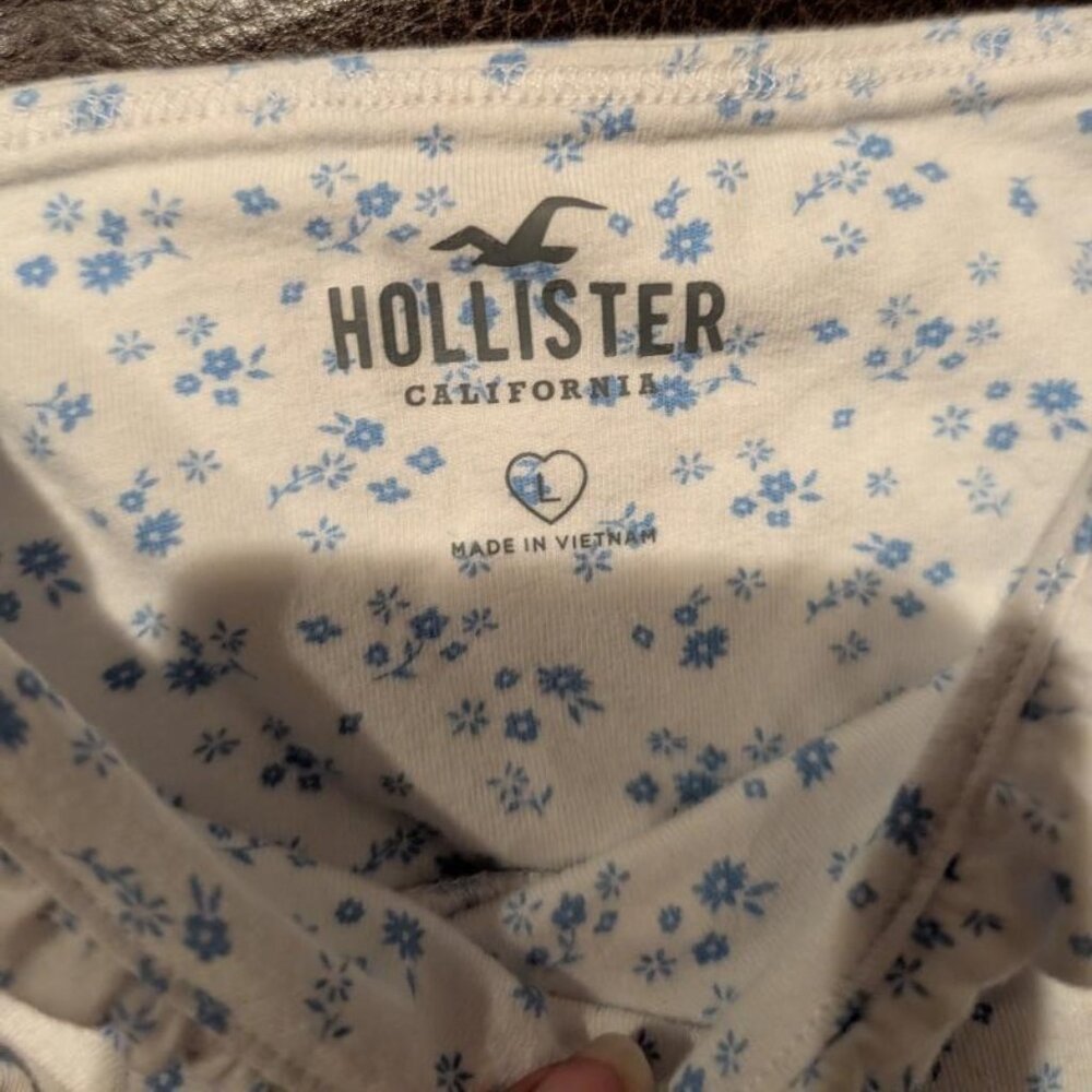 Cute Hollister White with Blue Flowers Ruched Crop Tank Top Size L